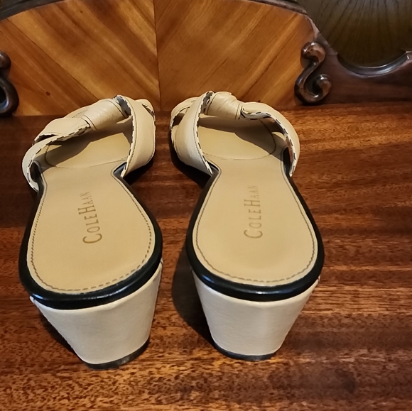 Cole Haan Leather Sandals-Size 9 Medium - Picture 7 of 10